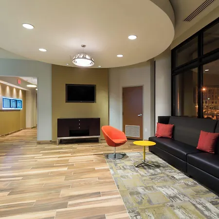 Springhill Suites Louisville Downtown-3